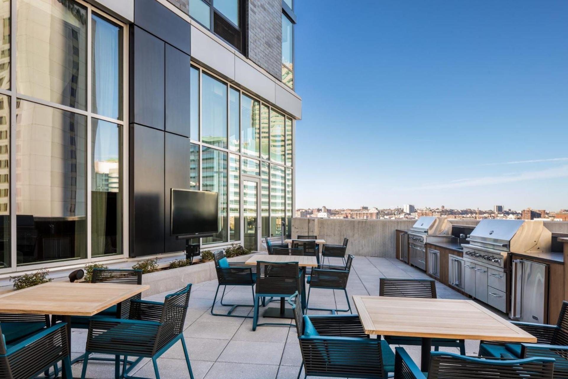 Deedee'S Sky Rise Apartments At Newport II Τζέρσεϊ Εξωτερικό φωτογραφία